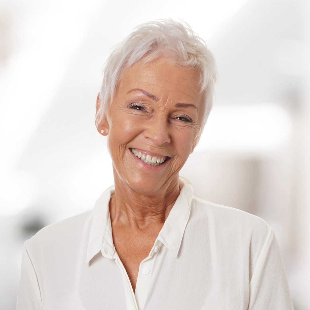 Portrait von Hannelore Reichert-Romano, Praxismanagerin und Ansprechpartnerin für Patienten